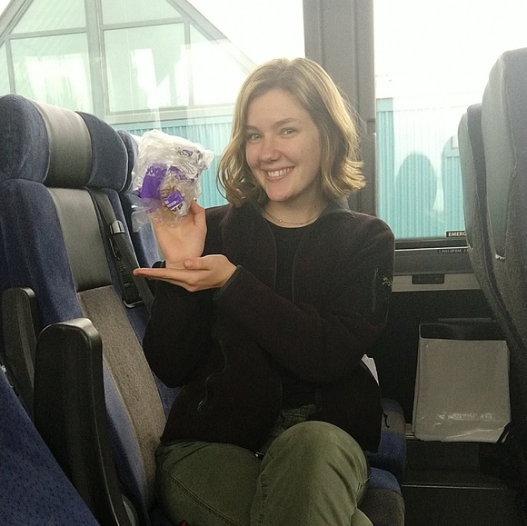 Meet your Posher, Allison - Picture 2 of 3